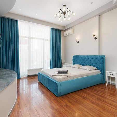 Arcadia Palace 2-Bedrooms Apartment With Terrace 敖德萨 外观 照片