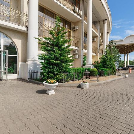 Arcadia Palace 2-Bedrooms Apartment With Terrace 敖德萨 外观 照片