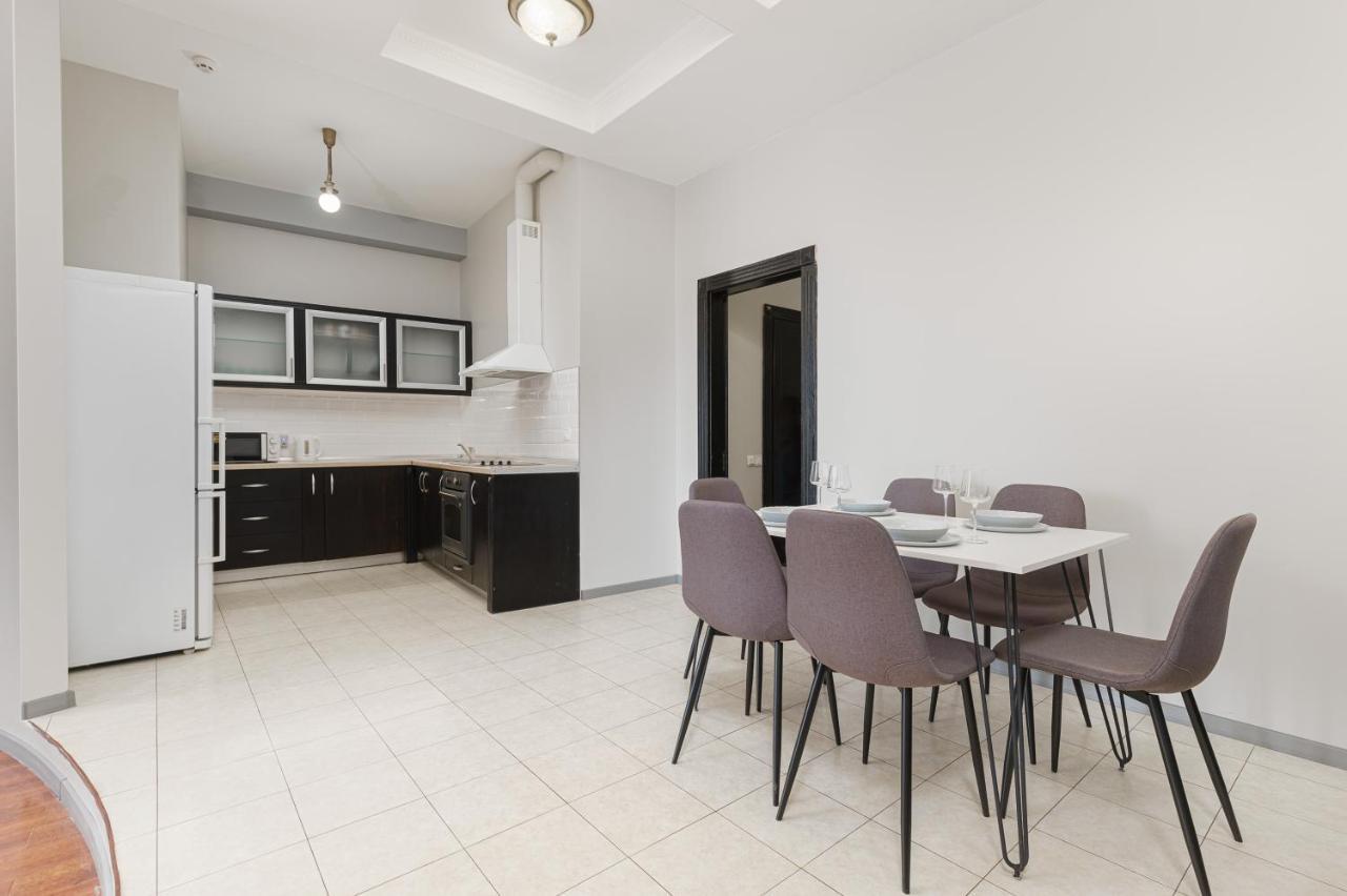 Arcadia Palace 2-Bedrooms Apartment With Terrace 敖德萨 外观 照片