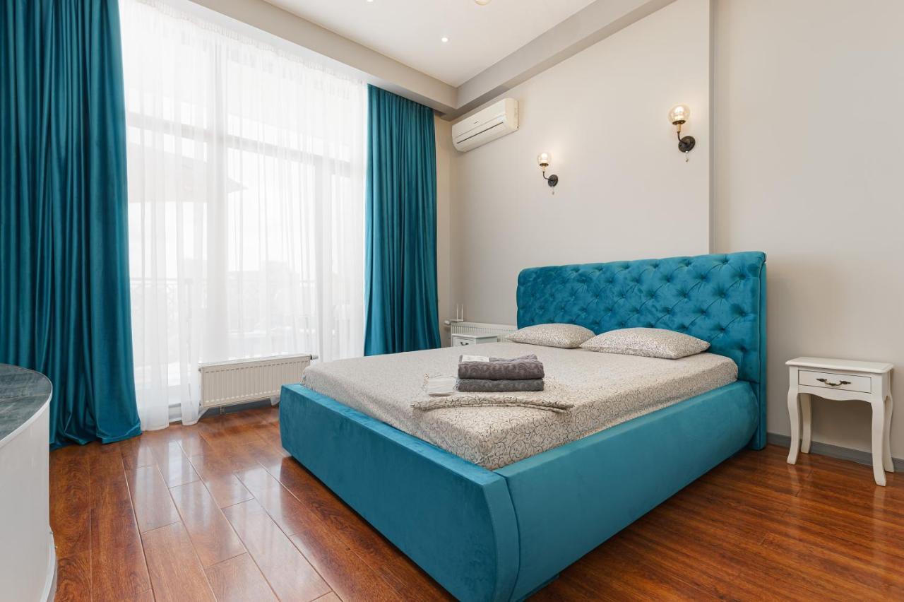 Arcadia Palace 2-Bedrooms Apartment With Terrace 敖德萨 外观 照片