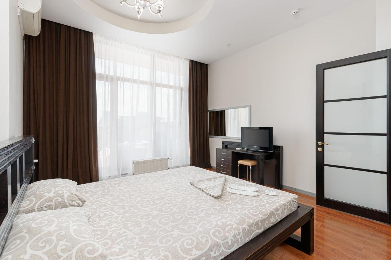 Arcadia Palace 2-Bedrooms Apartment With Terrace 敖德萨 外观 照片